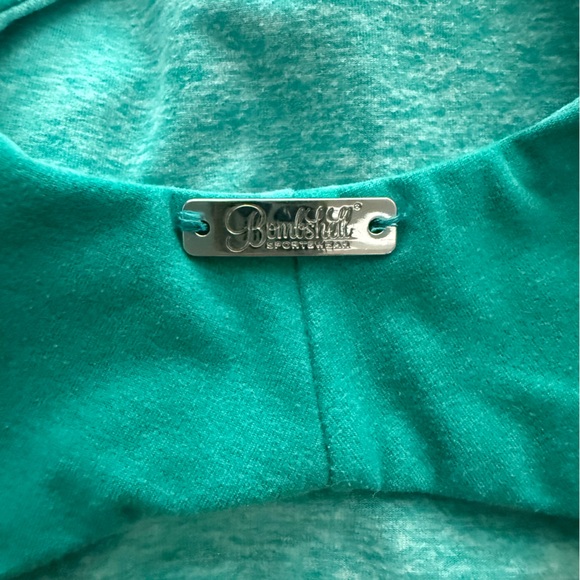 Bombshell Sportswear green slight hombre Athletic Shorts Set. - Picture 4 of 5